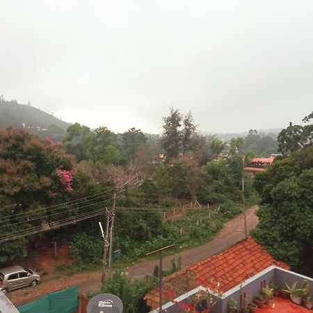 Eshwarkrupa Homestay Madikeri Dış mekan fotoğraf