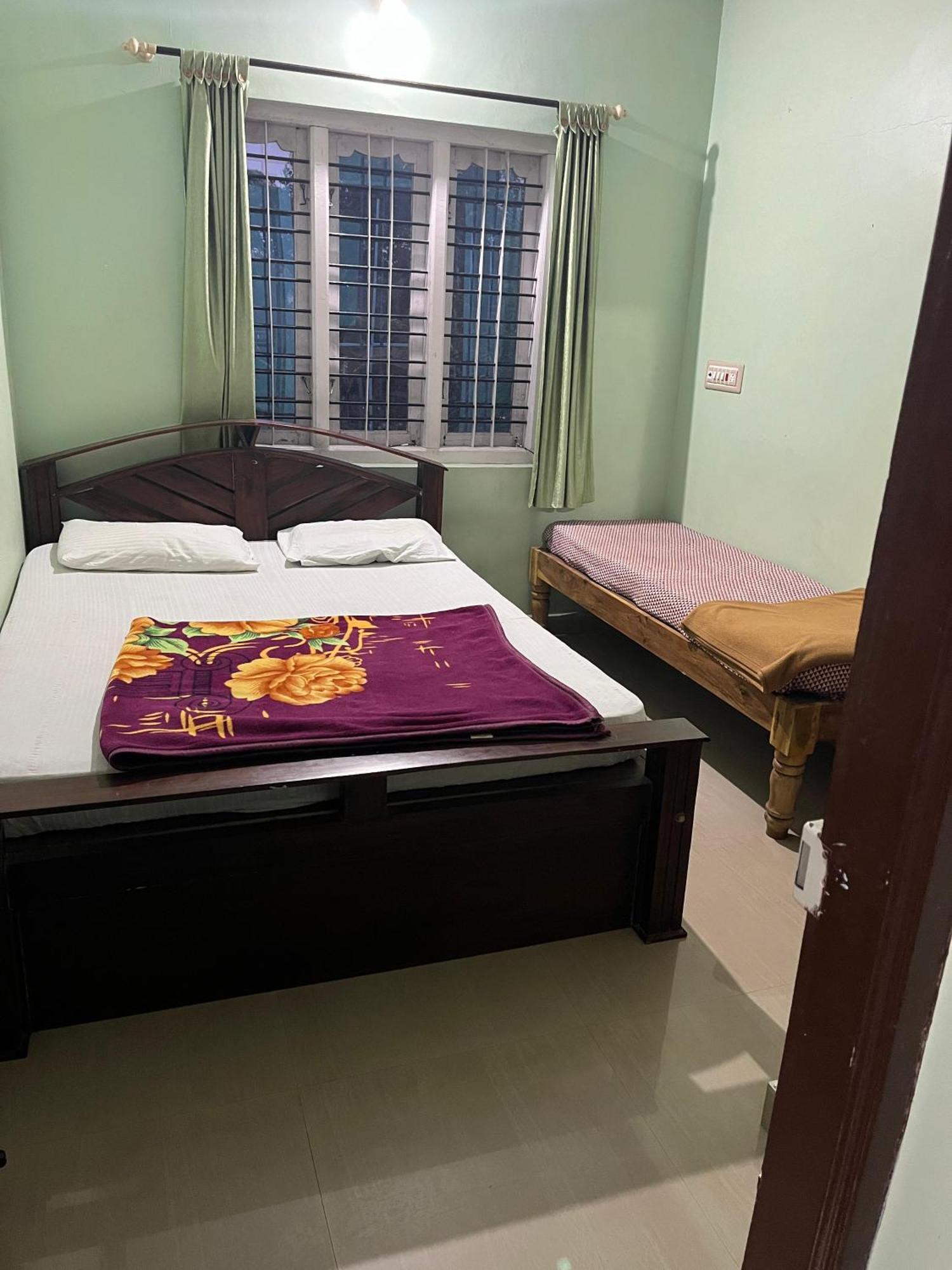 Eshwarkrupa Homestay Madikeri Dış mekan fotoğraf